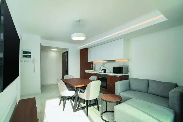 Residene Superior Custom Oda