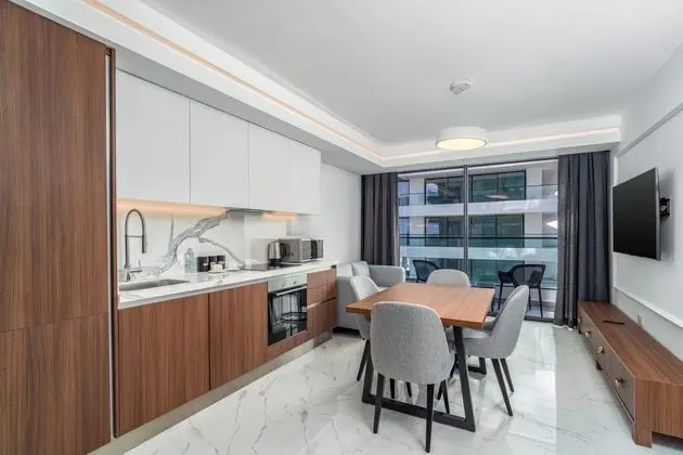 Residene Superior Custom Oda