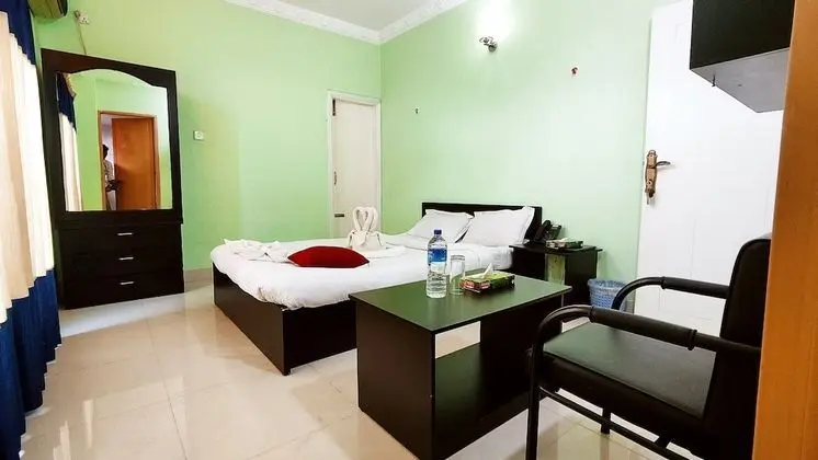 Deluxe Tek Büyük Yataklı Oda, 1 Yatak Odası, Balkon, Tepe Manzaralı