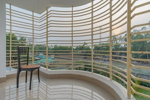 Deluxe Tek Büyük Yataklı Oda, 1 Yatak Odası, Balkon, Tepe Manzaralı