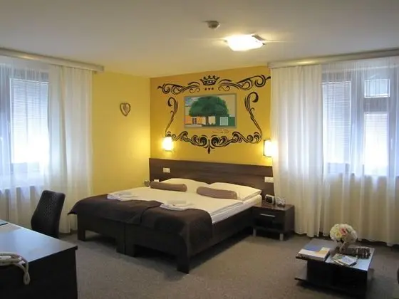 Business Tek Büyük veya İki Ayrı Yataklı Oda