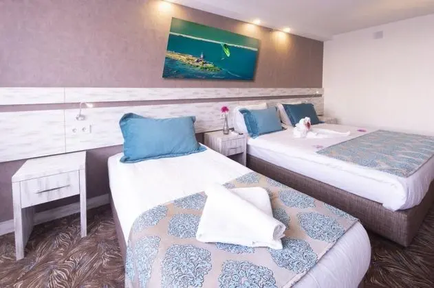 Triple, Şehir Manzaralı