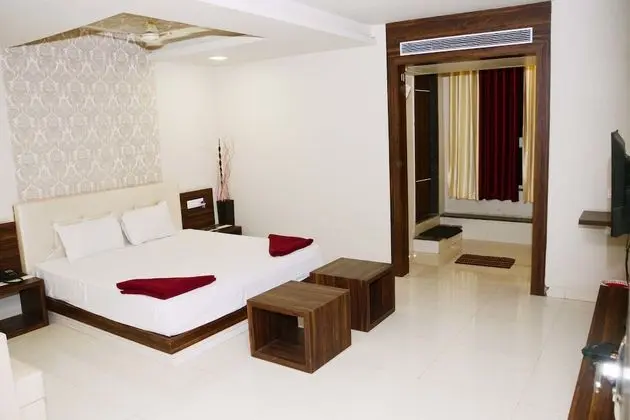 Luxury Oda