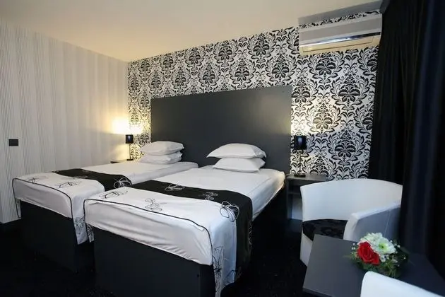 Executive Tek Büyük Yataklı Oda