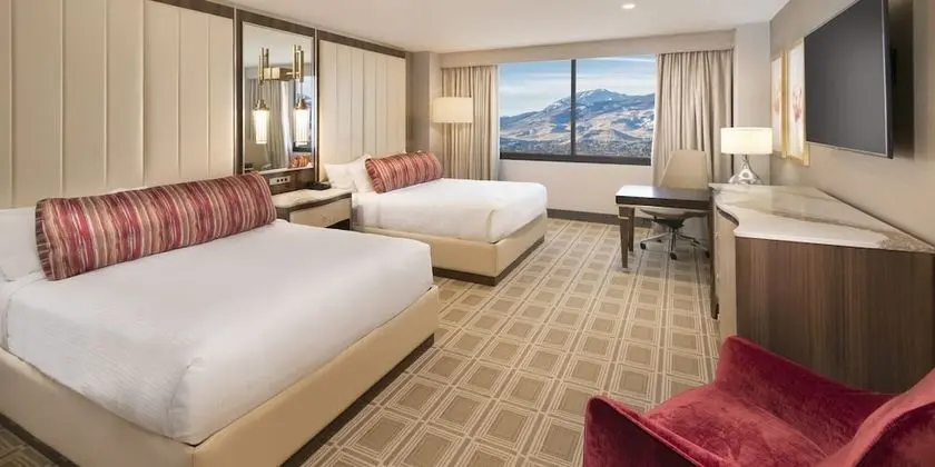 Concierge Queen (Adults 18+ Only)