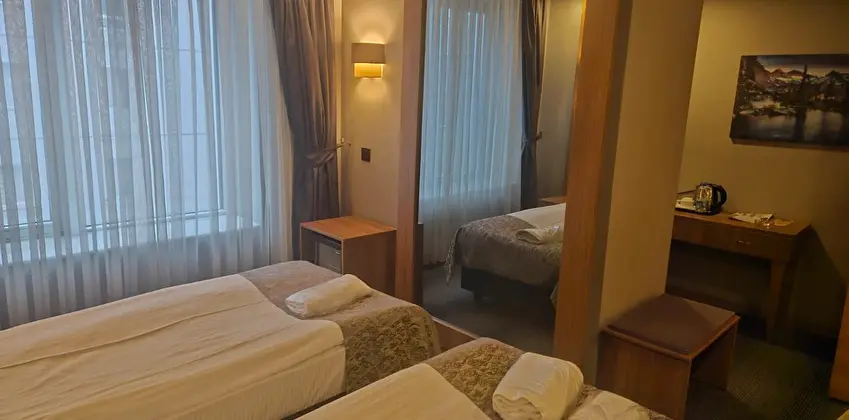 Standard Twin Room