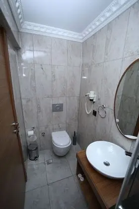 Economy Room