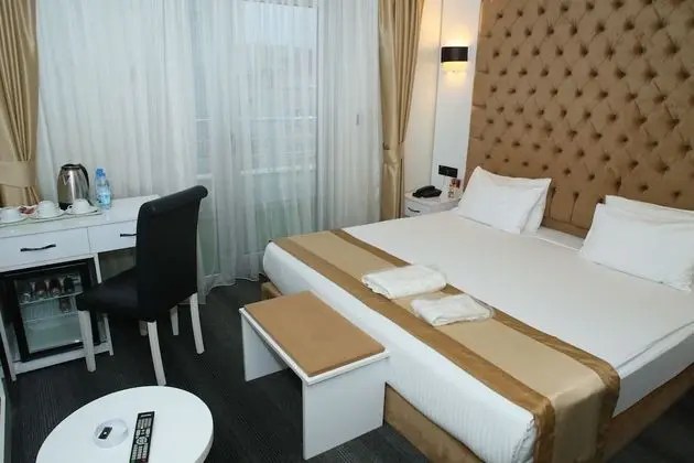 Junior Suite Room