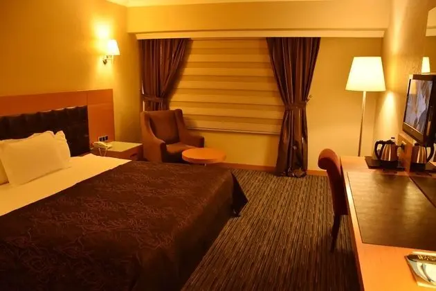Luxury Oda