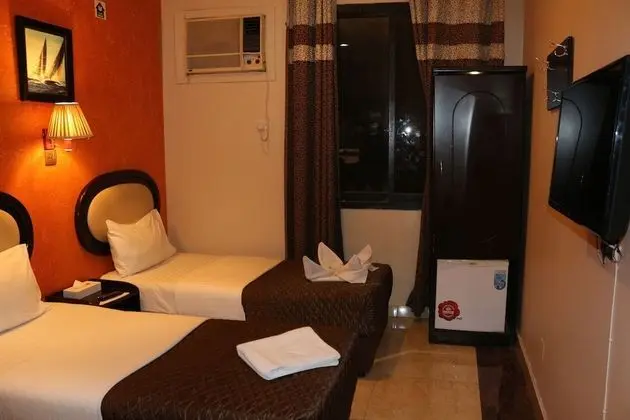 Üç Kişilik Oda