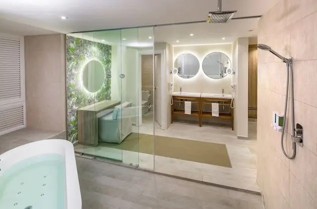 Suite (RENOVATED)