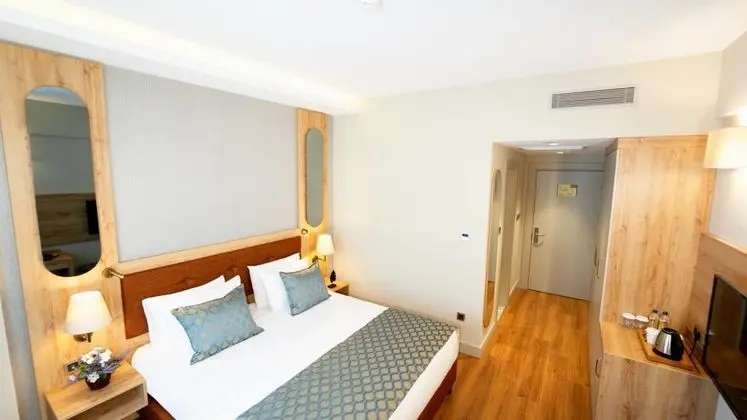 Standart Oda, Şehir Manzaralı