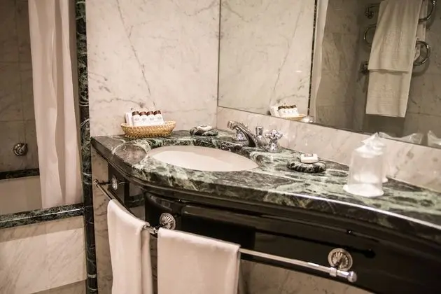 Deluxe Büyük Yataklı Tek Kişilik Oda