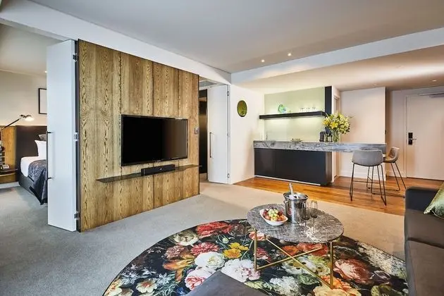 Grand Deluxe Suite