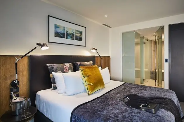 Grand Deluxe Suite