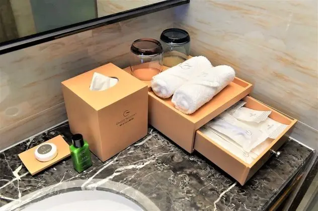 Deluxe Oda, 1 En Büyük (King) Boy Yatak