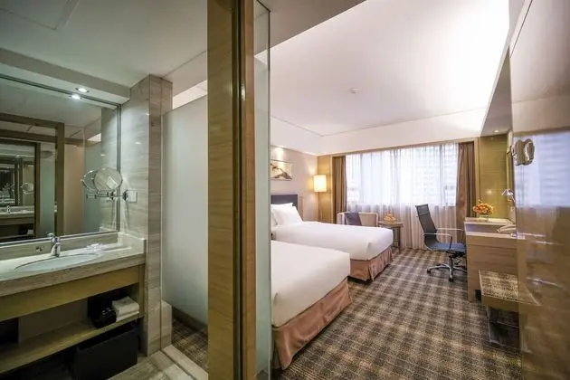 Büyük Yataklı Tek Kişilik Oda