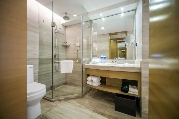 Büyük Yataklı Tek Kişilik Oda