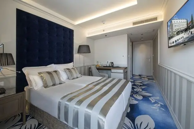 Economy Tek Büyük Yataklı Oda