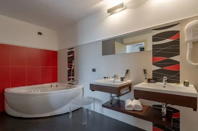 Presidential Süit, 1 Yatak Odası, Balkon, Zemin Kat (2 bathrooms)