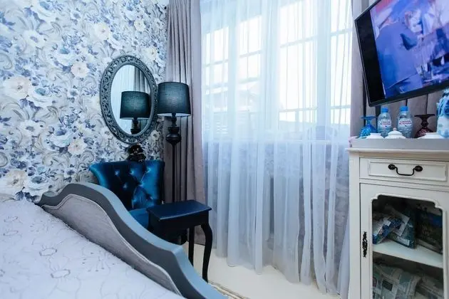 Comfort Tek Büyük Yataklı Oda