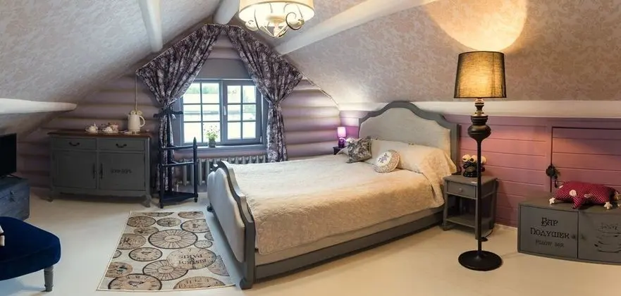 Comfort Tek Büyük Yataklı Oda