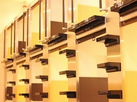 Standard Kulübe, Sadece erkekler için (Stylish, Upper row)