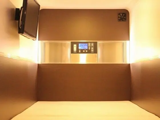 Standard Kulübe, Sadece erkekler için (Stylish, Upper row)