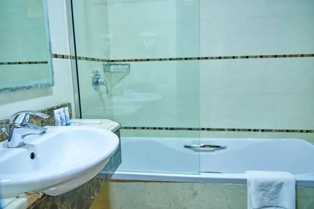 Grand Tek Kişilik Oda