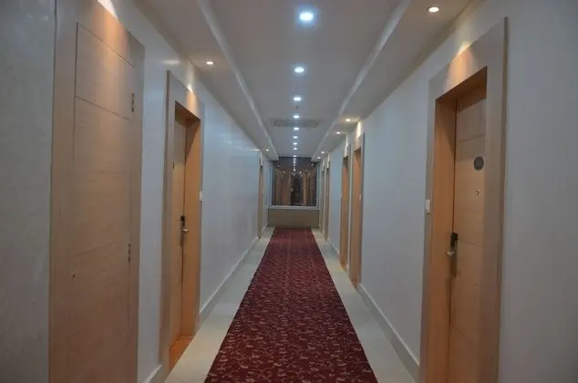 Standard Tek Büyük veya İki Ayrı Yataklı Oda, 1 Yatak Odası, Sigara İçilebilir, Havuz Manzaralı