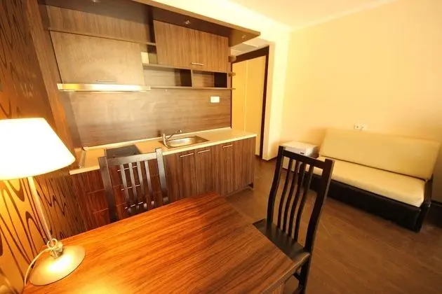Stüdyo, Balkon