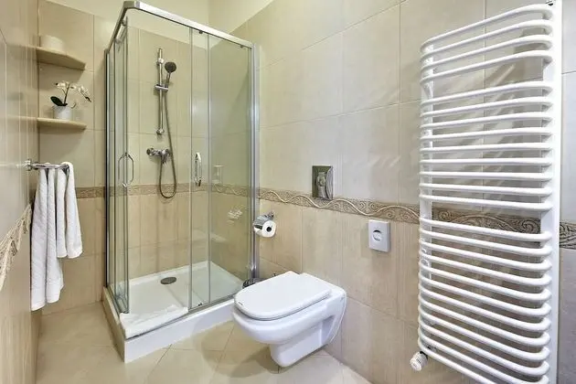 Economy Tek Büyük Yataklı Oda