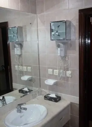 Standard Tek Kişilik Oda, 1 En Büyük (King) Boy Yatak, Havuz Manzaralı