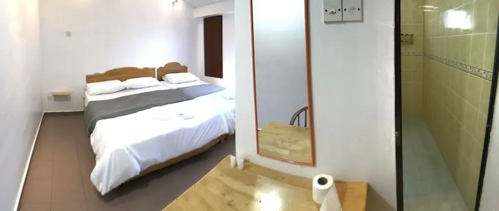 Üç Kişilik Oda