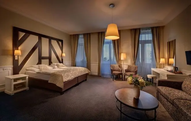 Deluxe Tek Büyük Yataklı Oda