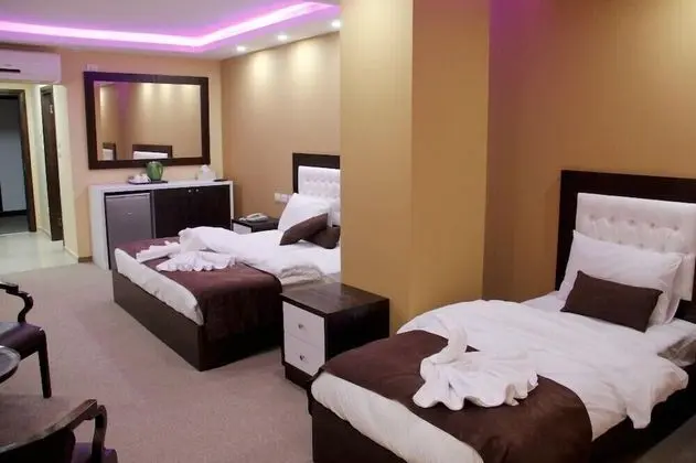 Deluxe Üç Kişilik Oda, Birden Çok Yatak, Sigara İçilmez