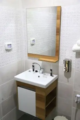 Deluxe Üç Kişilik Oda, Birden Çok Yatak, Sigara İçilmez