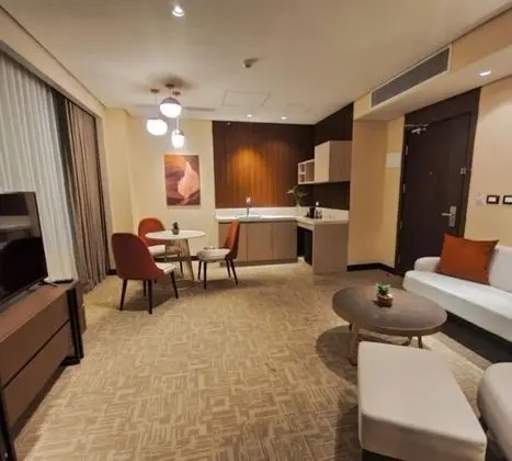 Oda (Morrow Suite)