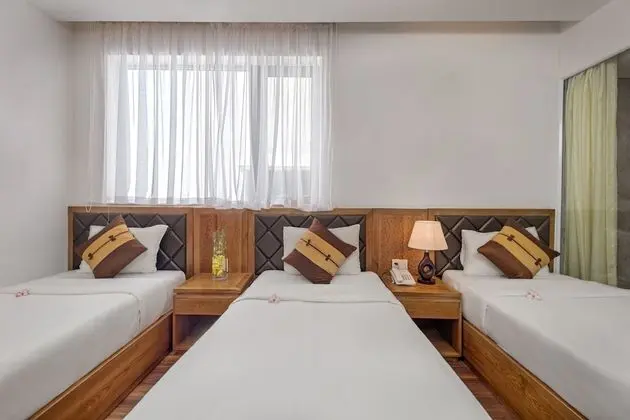 Deluxe Üç Kişilik Oda, Şehir Manzaralı