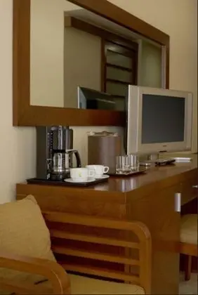 Deluxe Suite, Garden View