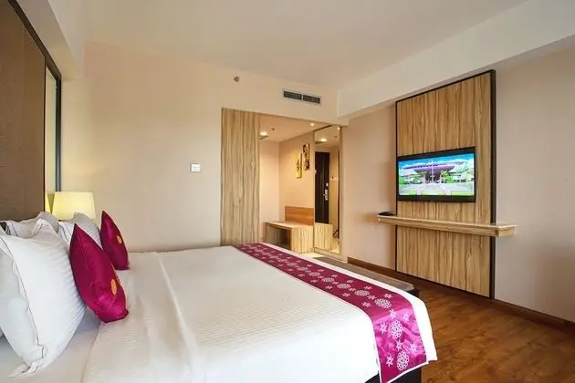 Grand Oda, 1 Yatak Odası, Balkon, Executive Katı (Tarumanagara Grand Deluxe)