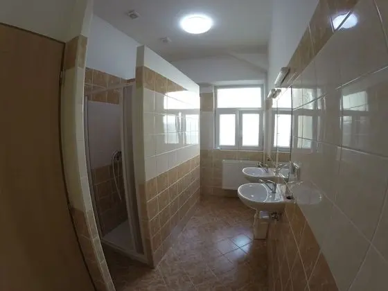 Economy Tek Büyük veya İki Ayrı Yataklı Oda, Ortak Banyo