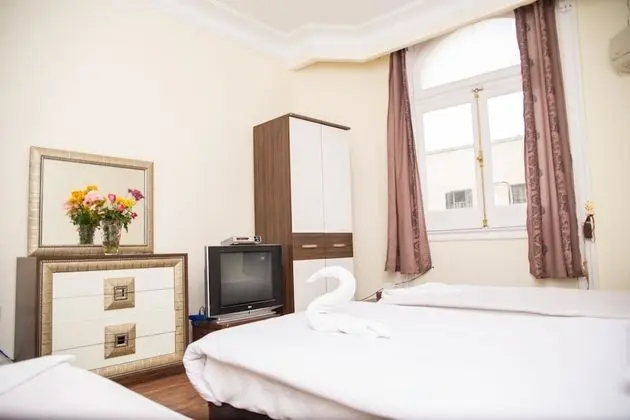 Deluxe Üç Kişilik Oda