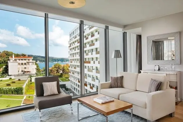 Deluxe Süit, Marina Manzaralı