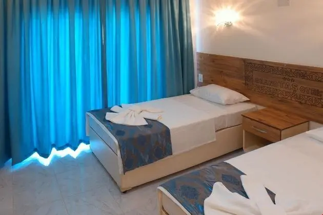 Standart Üç Kişilik Oda