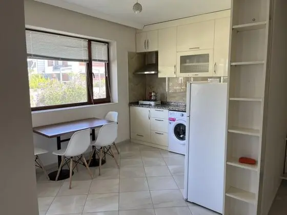 Daire-Tek Yatak Odalı, Bahçe veya Sokak Manzaralı, Balkonlu