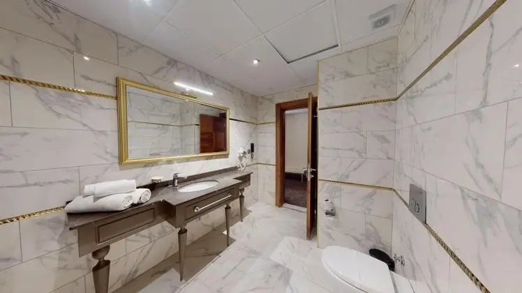 Premium Suite