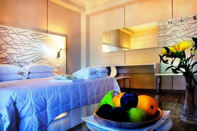 Classic Tek Büyük Yataklı Oda