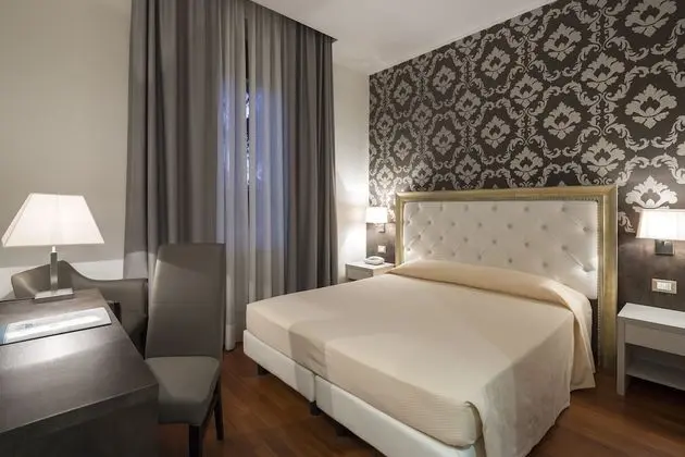Deluxe Tek Büyük veya İki Ayrı Yataklı Oda