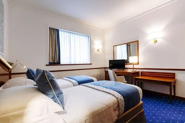 Classic Tek Büyük Yataklı Oda